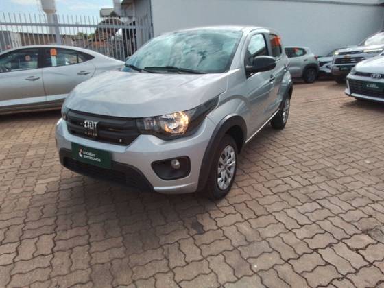 FIAT MOBI 1.0 EVO FLEX LIKE. MANUAL FIAT MOBI 1.0 EVO FLEX LIKE. MANUAL